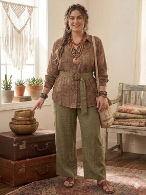 Vintage Style Lane Bryant brown paisley patterned tunic blouse. 14/16